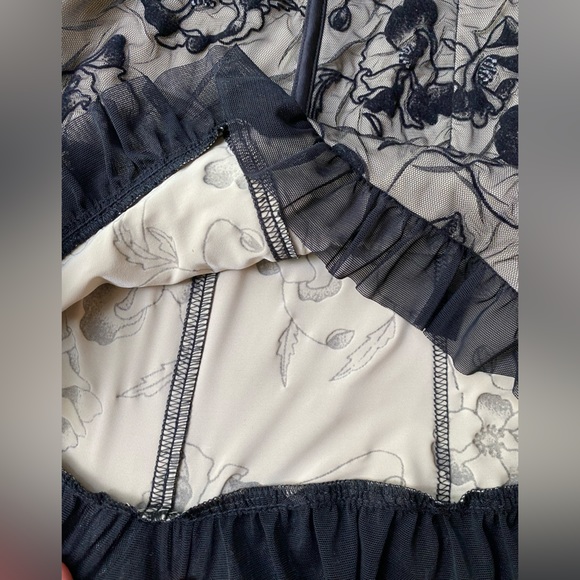 Cartise International vintage amazing sand/black mesh dress - Picture 8 of 11